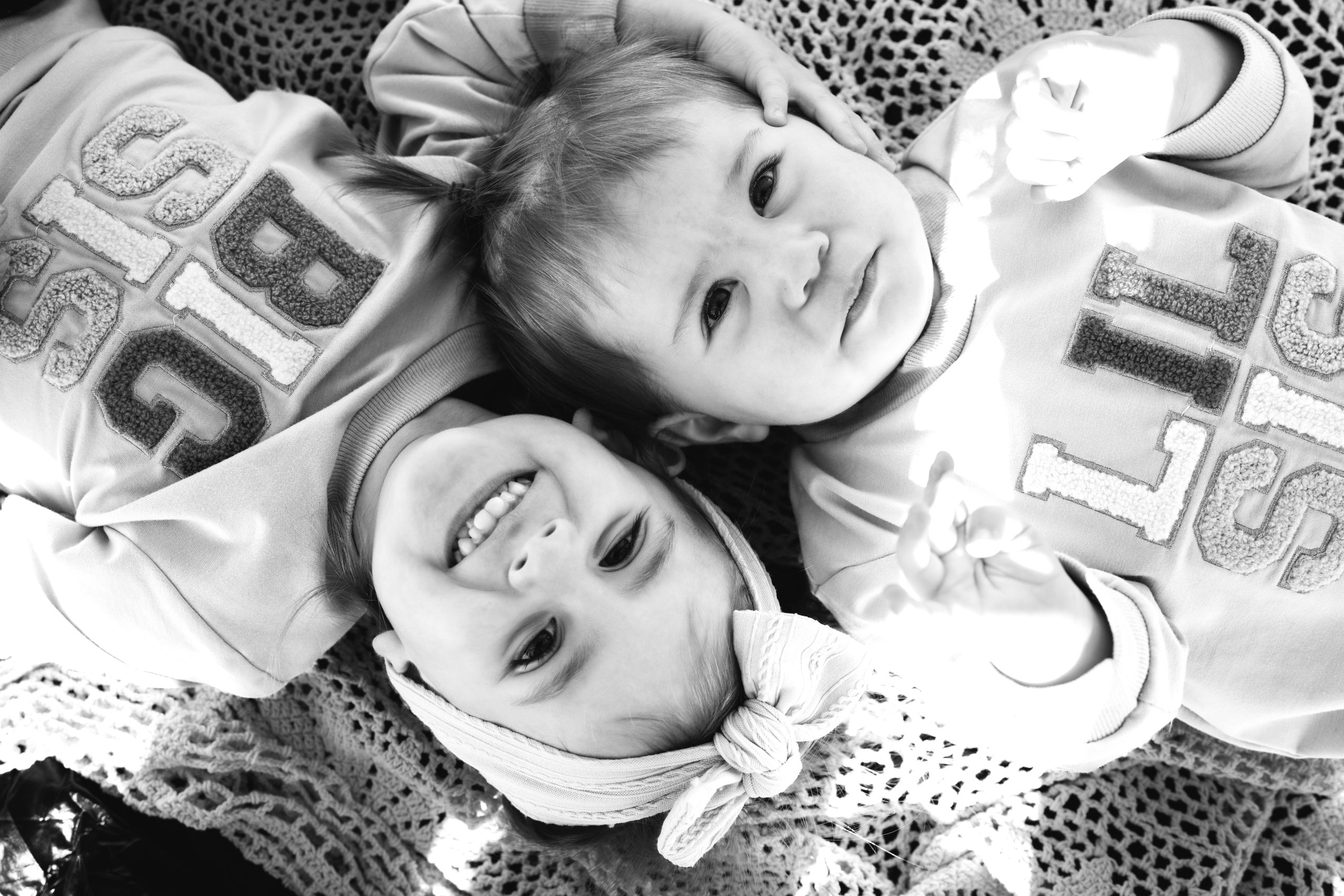 Young toddler sisters cheek to cheek childrens fine art photography willamette valley oregon tammy jaquith photography
